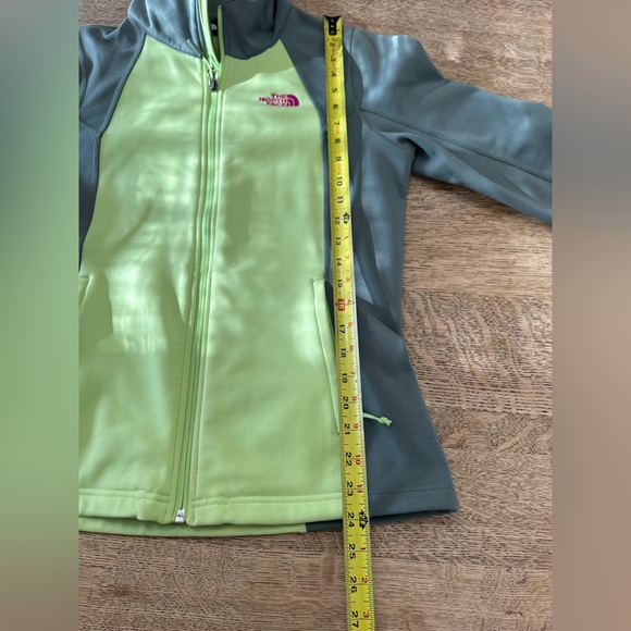 The North Face Momentum Fleece Jacket medium Olive Green Citrine Magenta logo - Picture 12 of 16